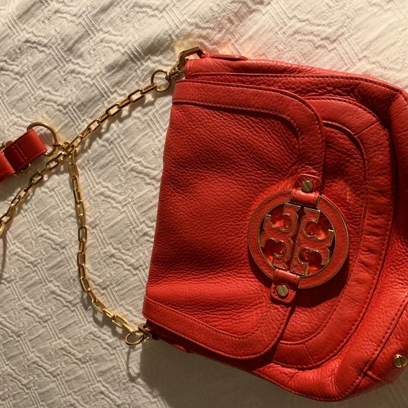 Tory Burch Handbags - Tory Burch Orange Leather purse with gold chain